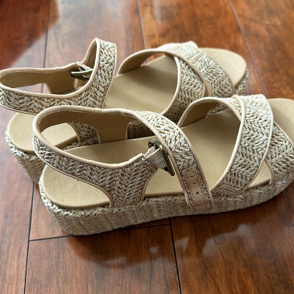 Only used once. In perfect condition. - Picture 3 of 6